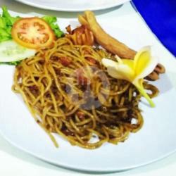 Mie Pedas Yahot
