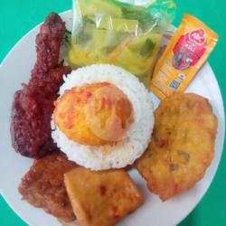 Nasi Ayam Kecap Telur Perkedel Tahu Tempe