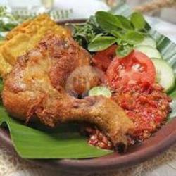 Ayam Penyet Sambal Teri Merah