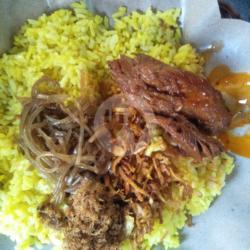 Nasi Kuning Ikan