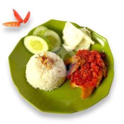 Ayam Geprek   Nasi Sambal Bawang