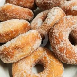 Donat Kentang Gula Salju