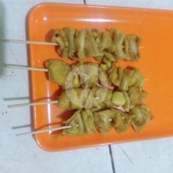 4 Sate Kulit Goreng