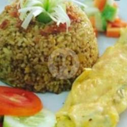 Nasi Kebuli Telor Dadar Gulung Isi Sosis   Es Nutrisari