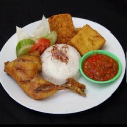 Nasi Ayam Sambel Khas Priangan