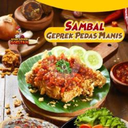 Ayam Geprek Sambal Pedas Manis