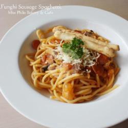 Funghi Sausage Spaghetti