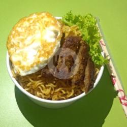 Indomie Goreng Egg Beef Pattys