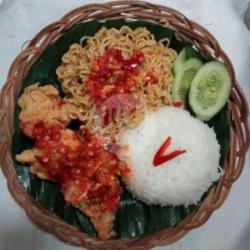 Paket  Nasi Ayam  Indomie Sambel Geprek