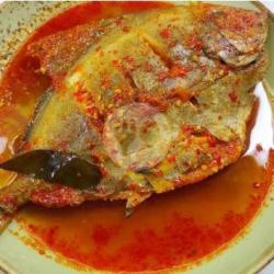 Ikan Bawal Mas Asam Pedas