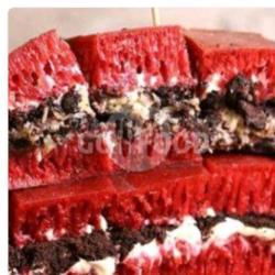 Martabak Bangka Redvelvet Kismis Kacang Coklat