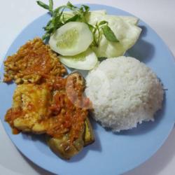 Nasi Tempe Tahu Terong Penyet