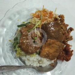 Nasi Campur Krengsengan Daging