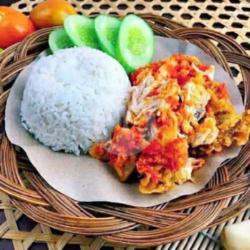 Ayam Geprek Crispy   Nasi