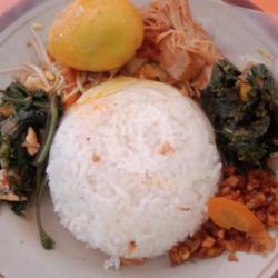 Nasi Campur Telor Kare