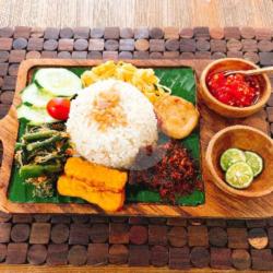 Nasi Uduk Empal Sapi