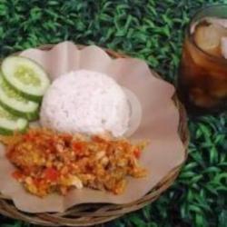 Paket Kenyang Ayam Geprek  Minuman