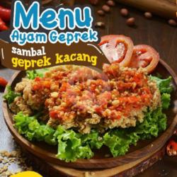 Ayam Geprek Kacang