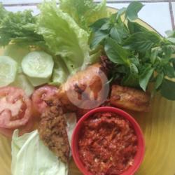 Pecel Ayam Kelasan