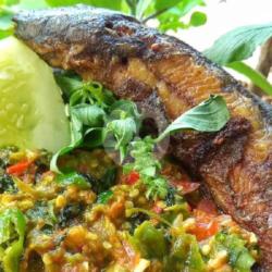 Nasi Pecel Lele Sambal Ijo Maknyus