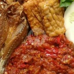 Penyetan Ikan Asin