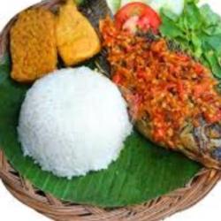 Ikan Nila Geprek   Nasi