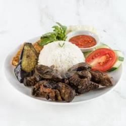 Nasi Penyetan Jeroan Bebek