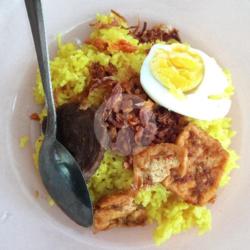 Nasi Kuning Balado