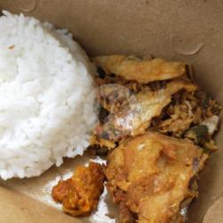 Nasi Megono Ayam Goreng