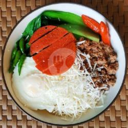 Indomie Rebus Telur Kornet Keju Smoke Beef