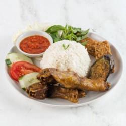 Nasi Penyetan Kepala Ayam ( Isi 2 Potong )