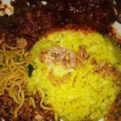 Nasi Kuning Sambal Goreng Hati