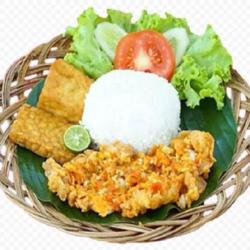 Nasi Ayam Geprek