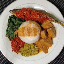 Nasi Ikan Kembung Cabe Merah