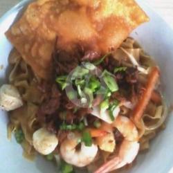 Bakmi Kepiting