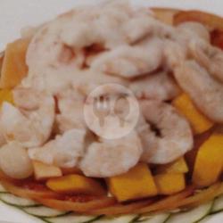 Salad Udang Dengan Buah Segar