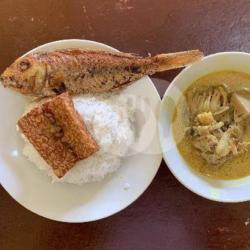 Nasi Sayur Lodeh Ikan Kuniran