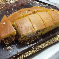 Martabak Bangka Kacang Susu