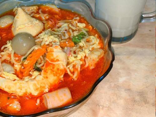 Seblak Nyoi Mang Kenzo, Ungaran