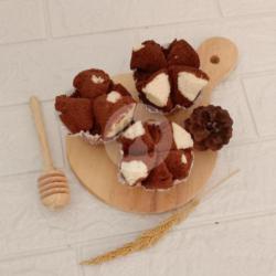 Roti Kukus Putih Coklat