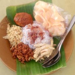 Nasi Uduk Putih Telor Balado