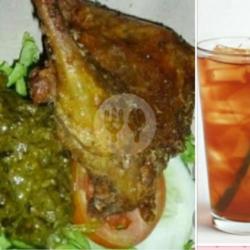 Bebek Sambel Ijo Teri Dan Ice Tea