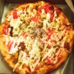 Pizza Sosis Ayam Suwir