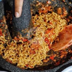 Mie Geprek Sambel Nyonyor