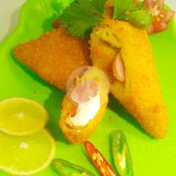 Risoles Kentang,wortel,sossis