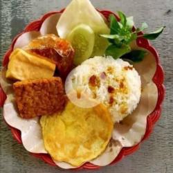 Nasi Telor Tahu  Tempe
