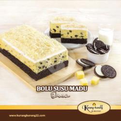 Bolu Susu Madu Oreo