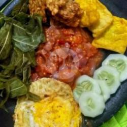 Nsi Telur Ceplok D Singkong Steh