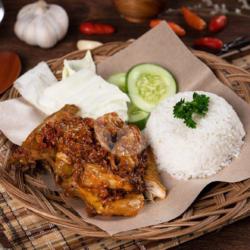 Ayam Geprek Kimchi Yago   Nasi