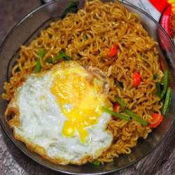 Indomie  Goreng Tante.